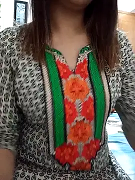 Tanha18 online show from May 3, 2:31 pm