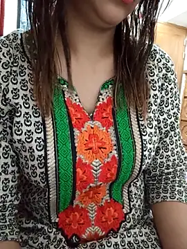 Tanha18 online show from May 11, 4:04 pm