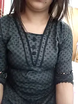 Tanha18 online show from May 6, 2:43 pm