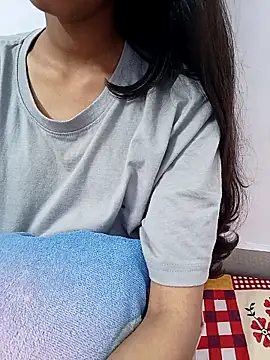 Mustardqueen online show from October 26, 6:25 pm