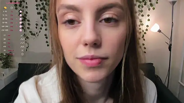 sweet and flirt online show from October 17, 7:44 am