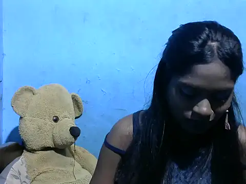 Indiansmiley01 online show from February 14, 4:53 pm