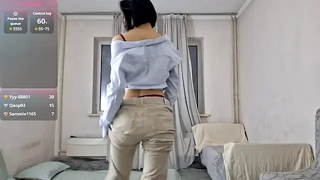 Lyndasilk online show from February 7, 5:28 pm