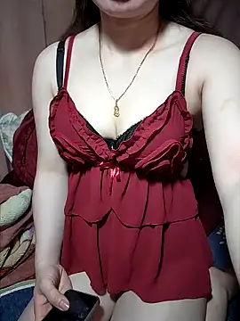 LeanaLy online show from November 18, 1:12 pm