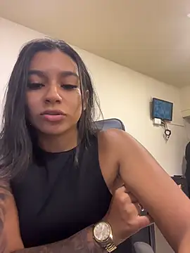 AlyssaRay online show from May 19, 4:36 pm
