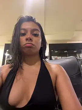 AlyssaRay online show from May 26, 1:54 pm