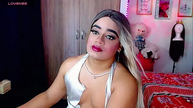 Sofiabigcock22 online show from February 18, 12:04 pm