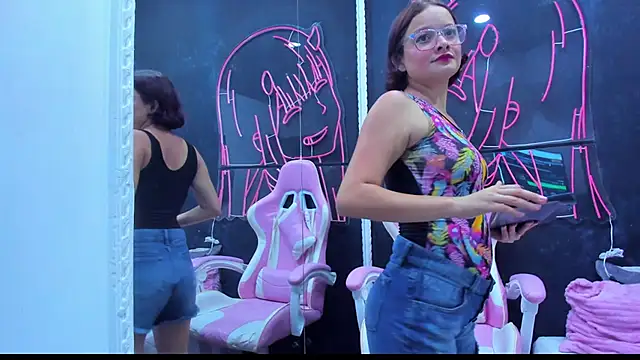 AmyDivinee online show from October 13, 2:58 am