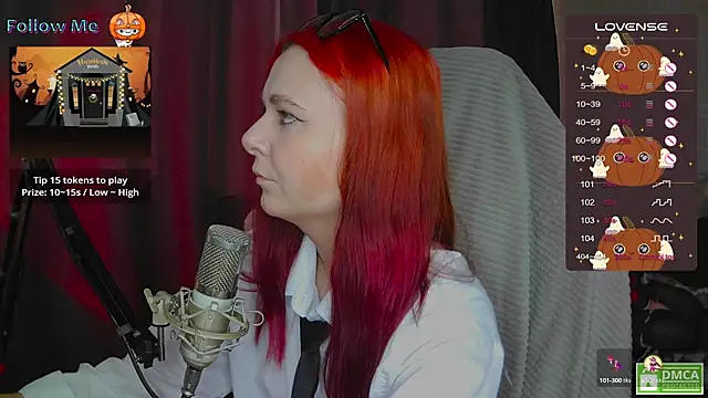 ChloeLewisss online show from October 13, 2:25 am
