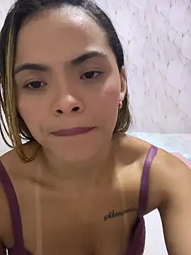safadinhaquenteW online show from May 21, 3:43 pm