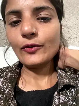 Snapshot of HOTTY_CUTI chatting on October 15, 7:44 am HOTTY CUTI online show from October 15, 7:44 am