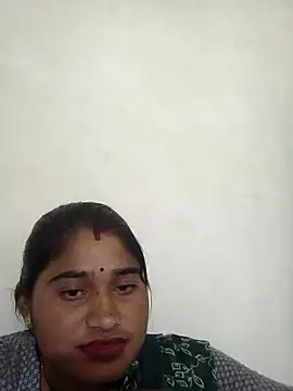 Meena 8 online show from November 7, 3:28 pm