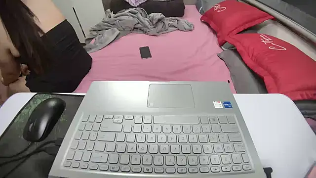 Hanna Mina online show from November 10, 5:46 am