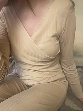 KittieCreme online show from February 5, 11:02 am