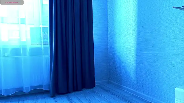 MissPompadure online show from March 26, 7:32 am