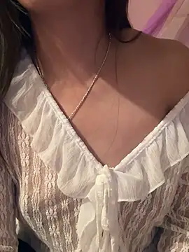 -Paige- online show from April 1, 9:21 am