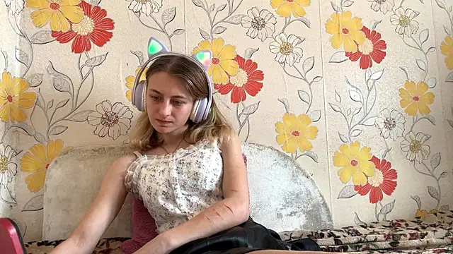 AmeliLia online show from March 30, 9:20 am