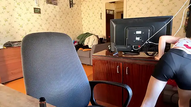 AmeliLia online show from March 22, 1:39 pm