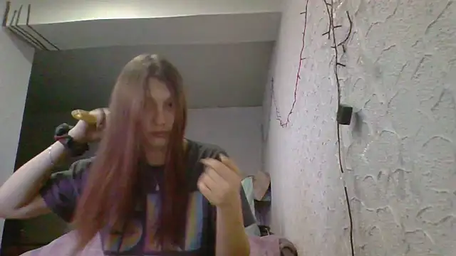 luna tt online show from February 14, 2:08 pm