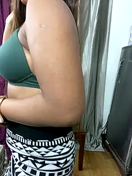 Lovely Somyaa online show from November 2, 7:28 pm