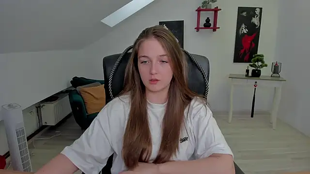 AnneWilsonn online show from May 12, 4:54 am