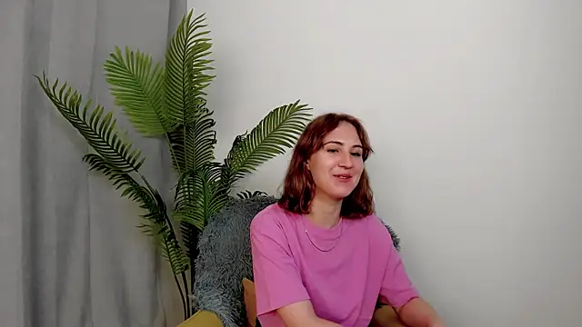 LeonidaMegill online show from October 15, 1:25 pm