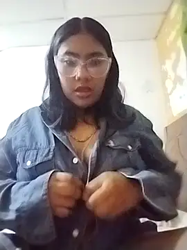 Kira Lu online show from October 18, 3:31 am