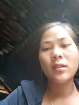 Lyssa-a online show from April 5, 6:12 am