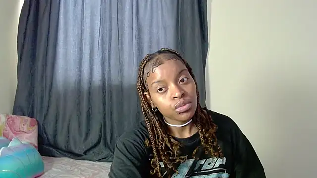 fifiqueen25 online show from March 20, 1:16 pm