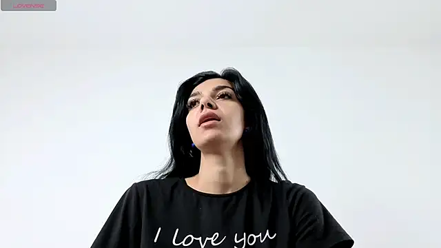 ReneeVoss online show from May 18, 2:54 am