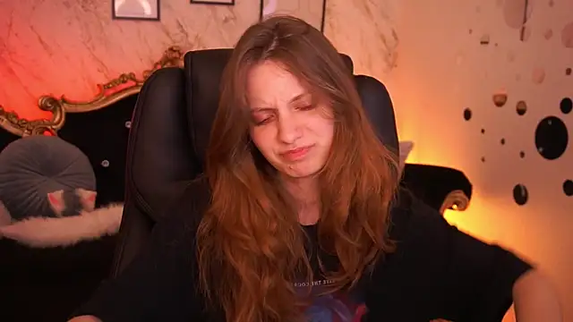 CuteeFoxy online show from May 13, 4:24 pm