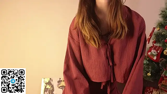 Erosyne online show from December 16, 9:42 pm