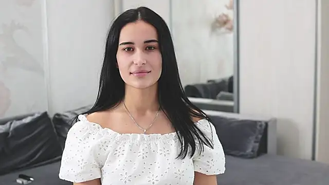 CocoTrap online show from October 23, 1:50 pm