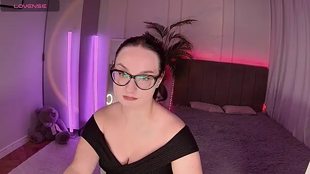 Alice Foks online show from October 14, 4:53 pm