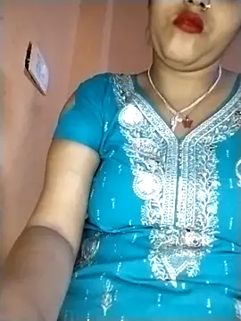 strip queennn online show from April 7, 10:45 pm