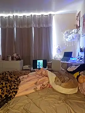 LucyMiax online show from March 31, 7:41 am