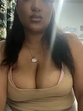 CocoRaexx online show from October 19, 12:01 am