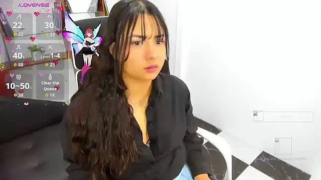 OrianaGarcia69 online show from October 17, 3:10 am
