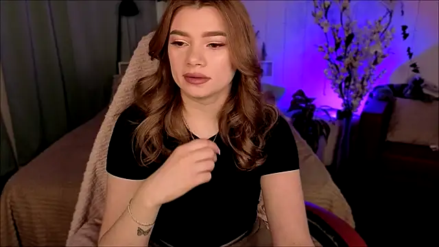 Aurora Lace online show from October 23, 1:28 pm