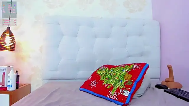 SARAH KEYS4 online show from December 20, 4:38 am