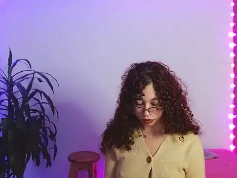 Medussa3033 online show from October 19, 12:23 am