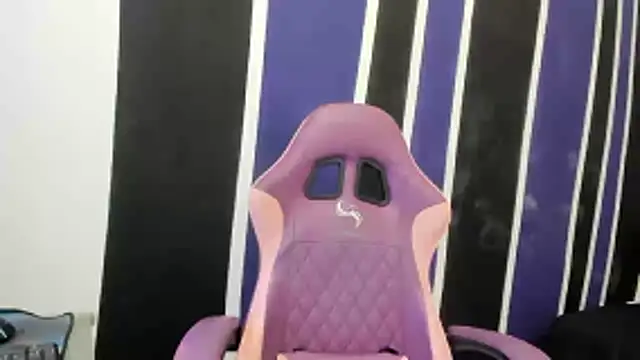 scarleth18 online show from February 5, 10:13 pm