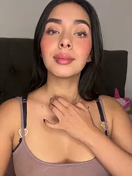 MiaSofia   online show from December 17, 5:11 am