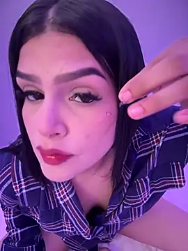 Lucianacuoper online show from October 30, 8:21 pm