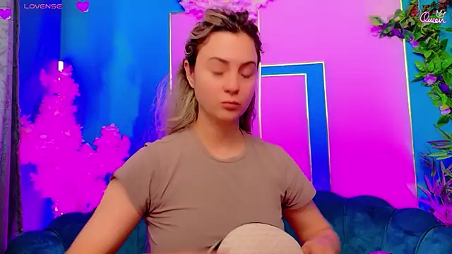 AriannaSins online show from May 18, 1:17 pm