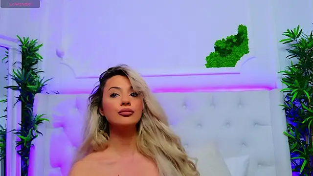 AriannaSins online show from November 14, 4:29 pm