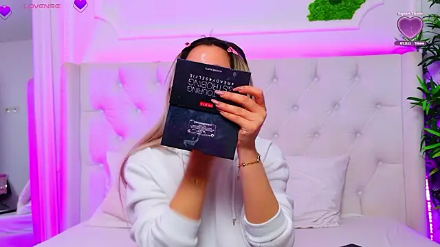 AriannaSins online show from February 21, 1:23 pm