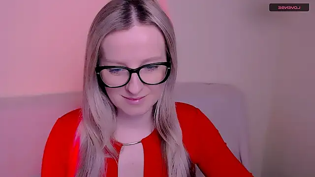 AllaLeomz online show from January 9, 11:25 am