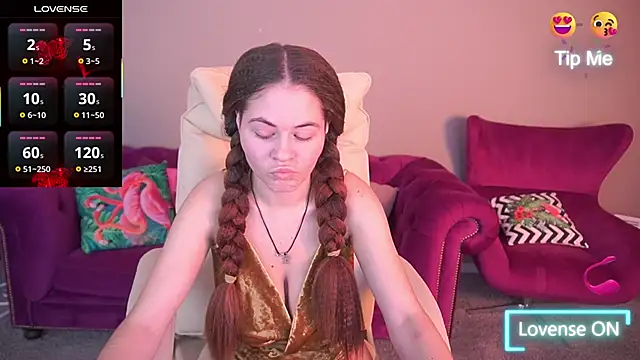 QueenEvieX online show from November 5, 2:33 pm