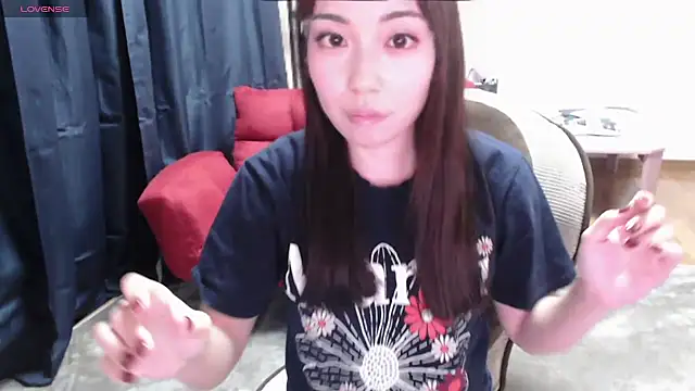 Snapshot of erika_chikensuki chatting on October 21, 8:29 am erika chikensuki online show from October 21, 8:29 am